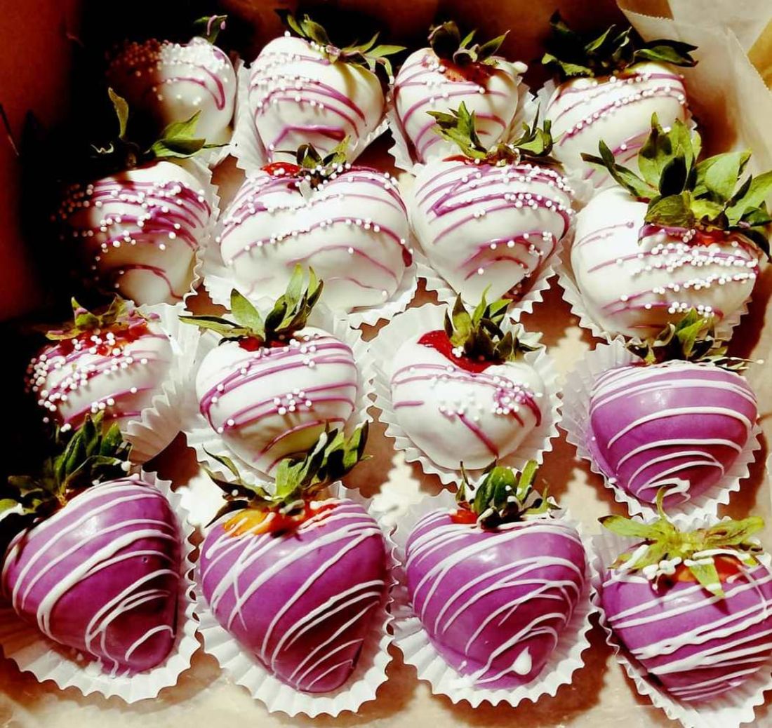 Sweet Elegance Cakes By Tracie strawberry bouquet