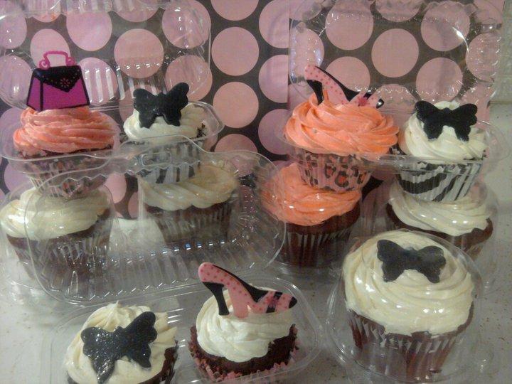 Sweet Elegance Cakes-By Tracie Diva Cupcakes