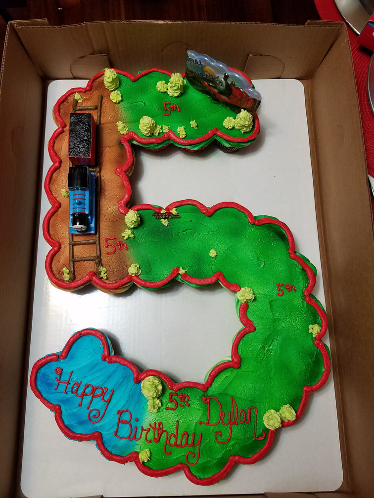 Sweet Elegance Cakes-By Tracie 5th Birthday Cupcakes