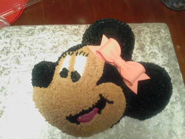 Minnie Mouse Cake
